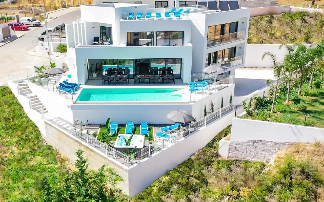 Villa Charlotte By Algarve Vacation Armação de Pêra